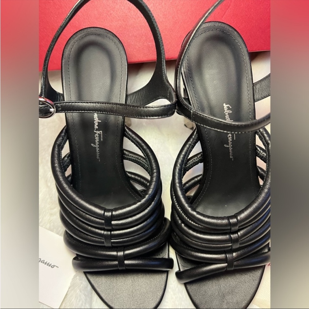 New Amalia Salvatore Ferragamo Sandals Heels 9.5 - Picture 7 of 8